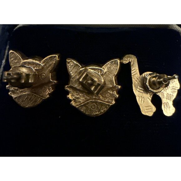 Avon Black Cat Enamel Rhinestone Gold Tone Pierced Stud Earrings Halloween~Goth - Picture 3 of 6